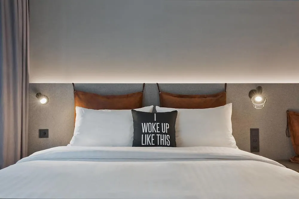 Moxy Frankfurt City Center Frankfurt am Main Hotel
